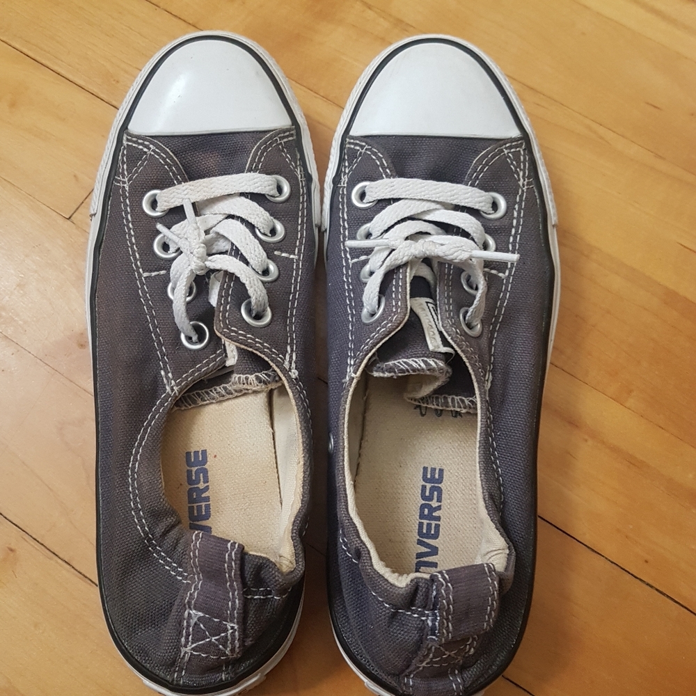 Converse All Star Women's Sneakers Sz 7